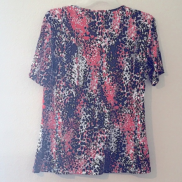 2 - Women's Short Sleeve Everyday Tops (Both 2XL) - Picture 7 of 16